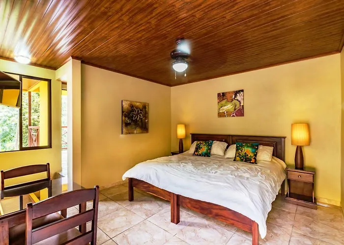 La Terraza Guest House B&B